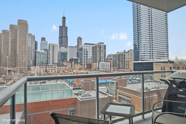 123 S Green Street Unit: 505B