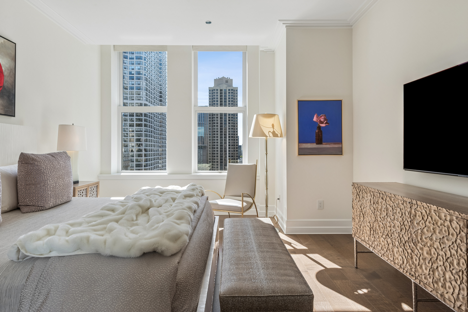 435 N Michigan Avenue Unit: 1803