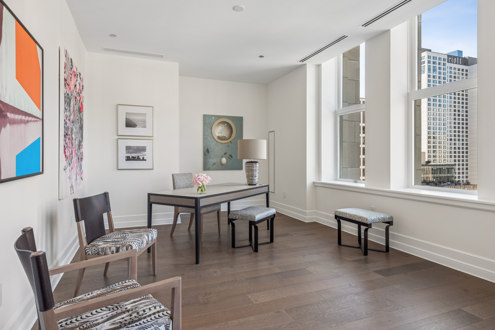 435 N Michigan Avenue Unit: 1803