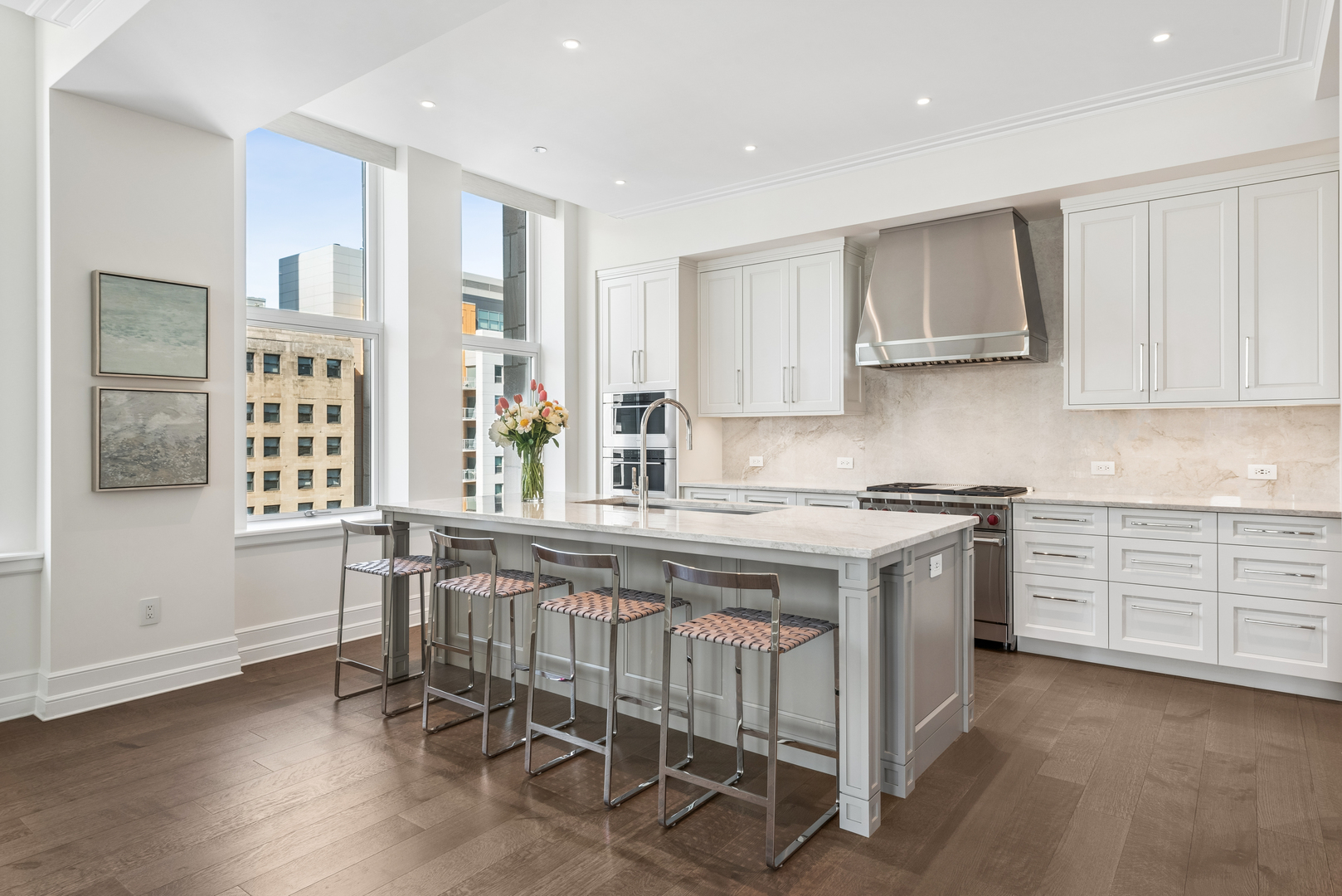 435 N Michigan Avenue Unit: 1803