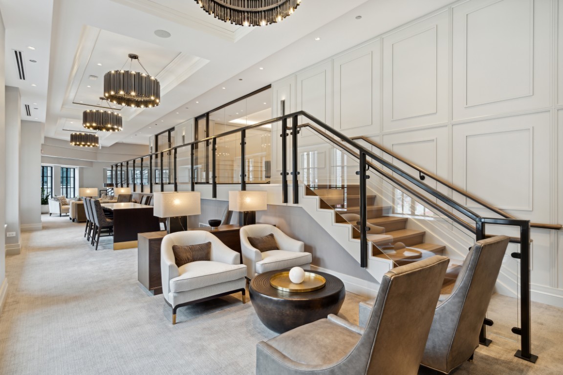 435 N Michigan Avenue Unit: 1803