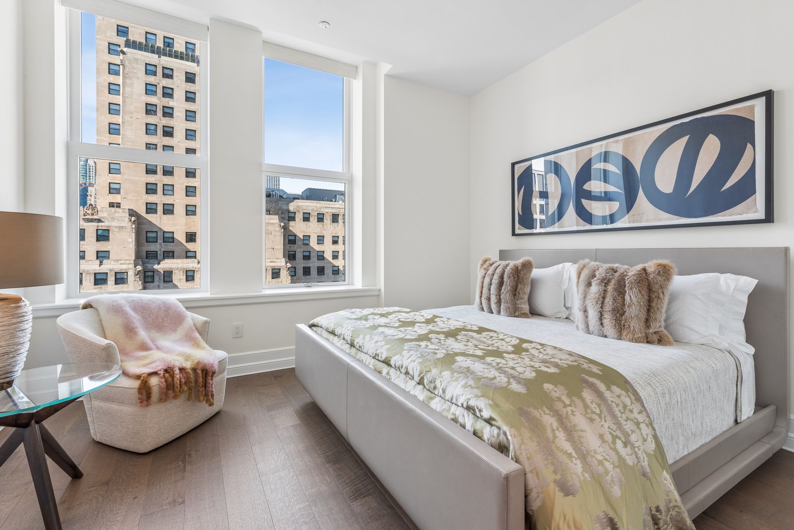 435 N Michigan Avenue Unit: 1803