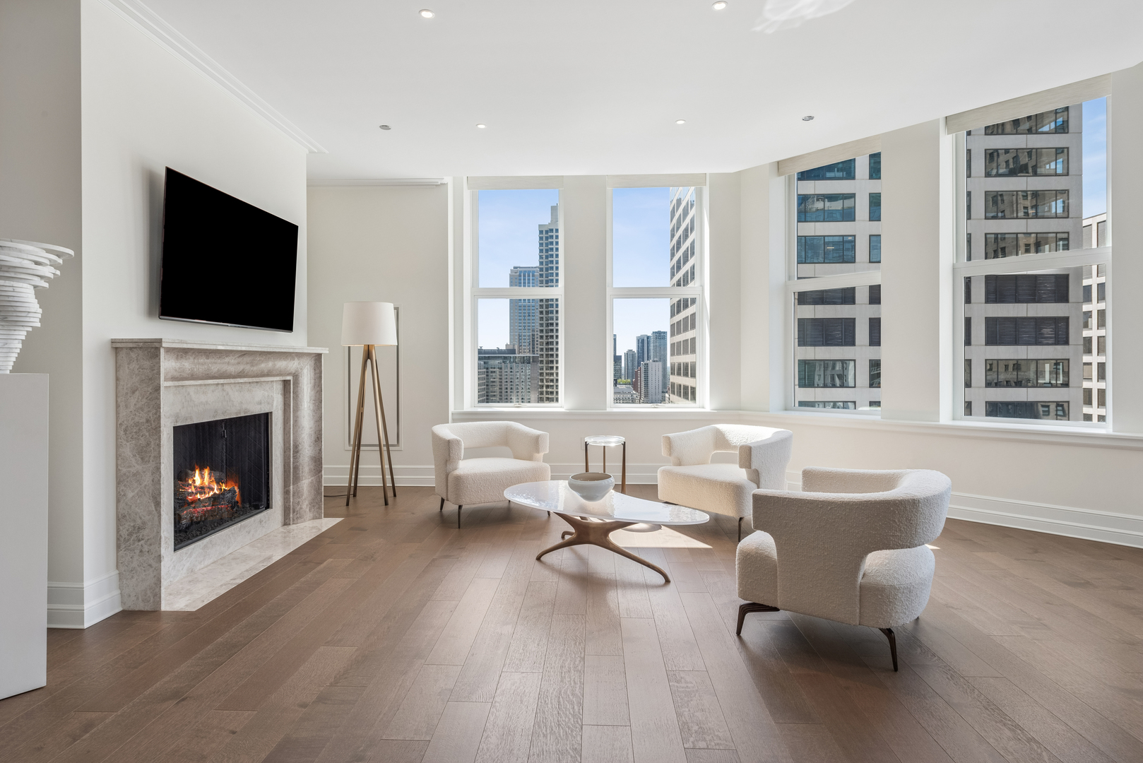 435 N Michigan Avenue Unit: 1803