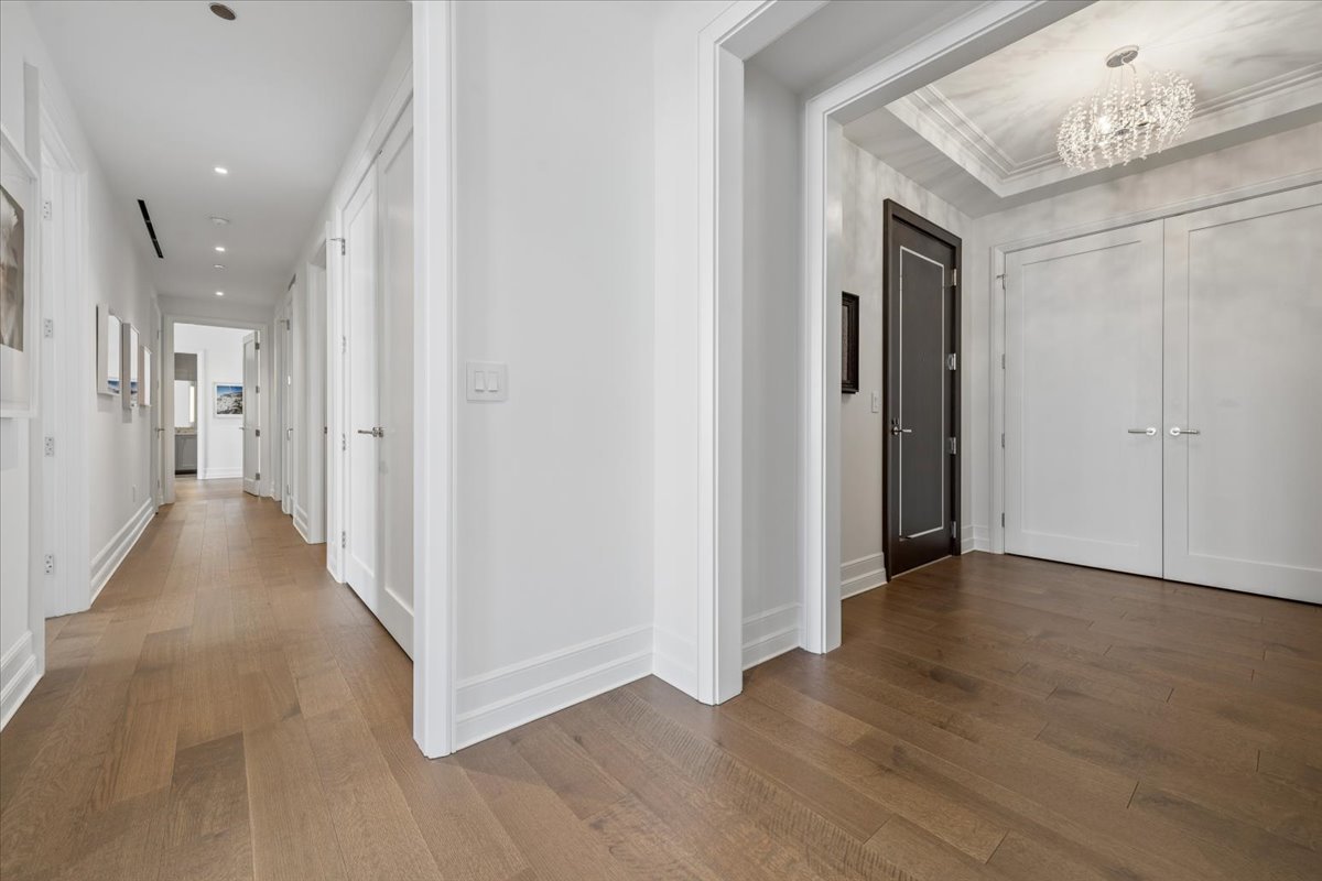 435 N Michigan Avenue Unit: 1803