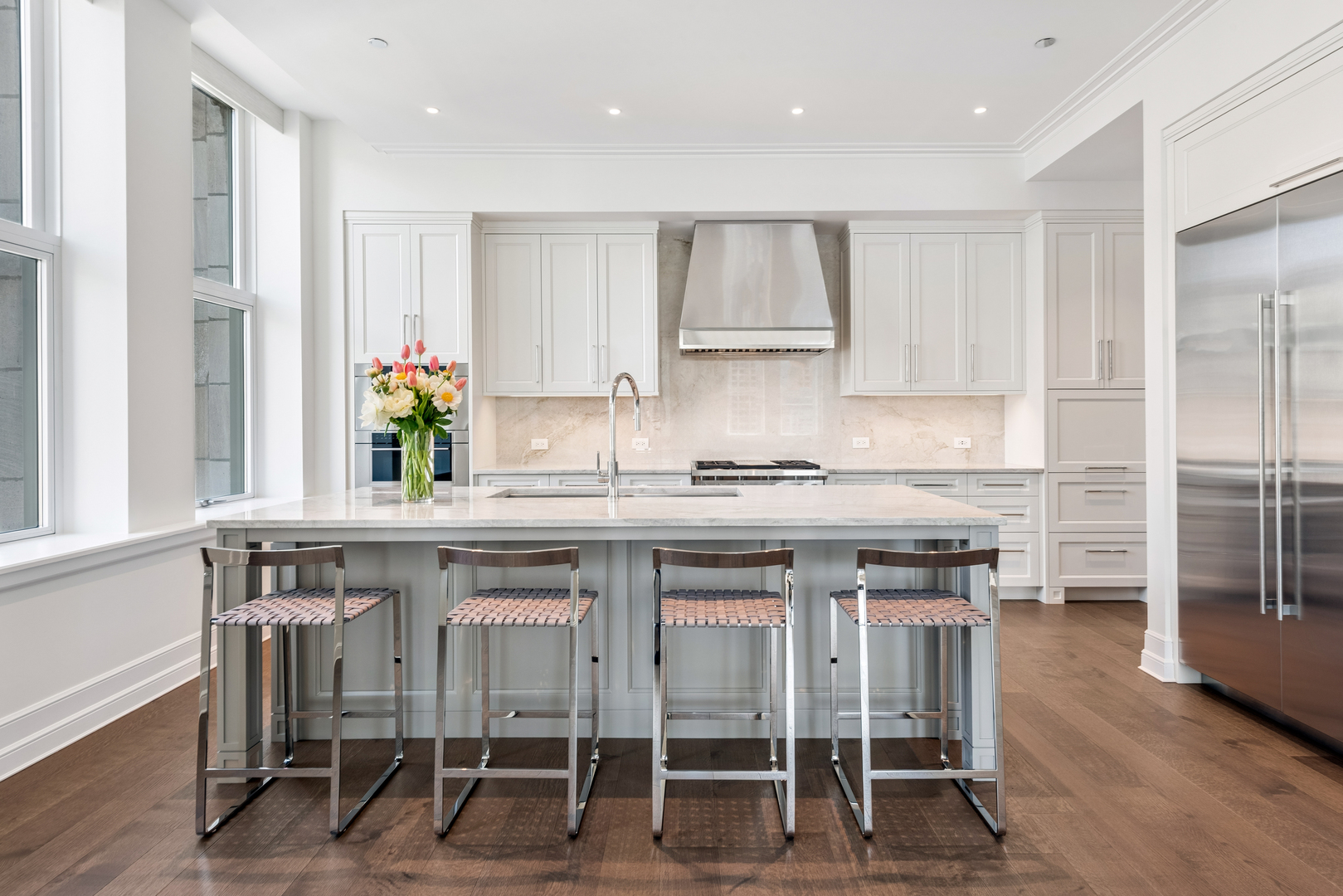 435 N Michigan Avenue Unit: 1803