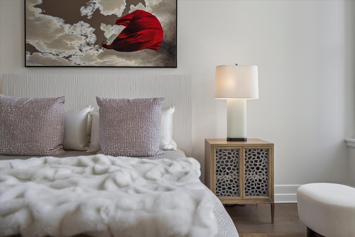 435 N Michigan Avenue Unit: 1803