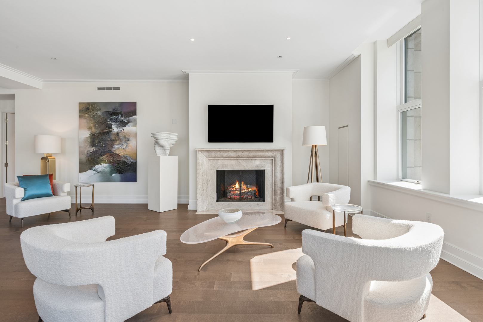 435 N Michigan Avenue Unit: 1803