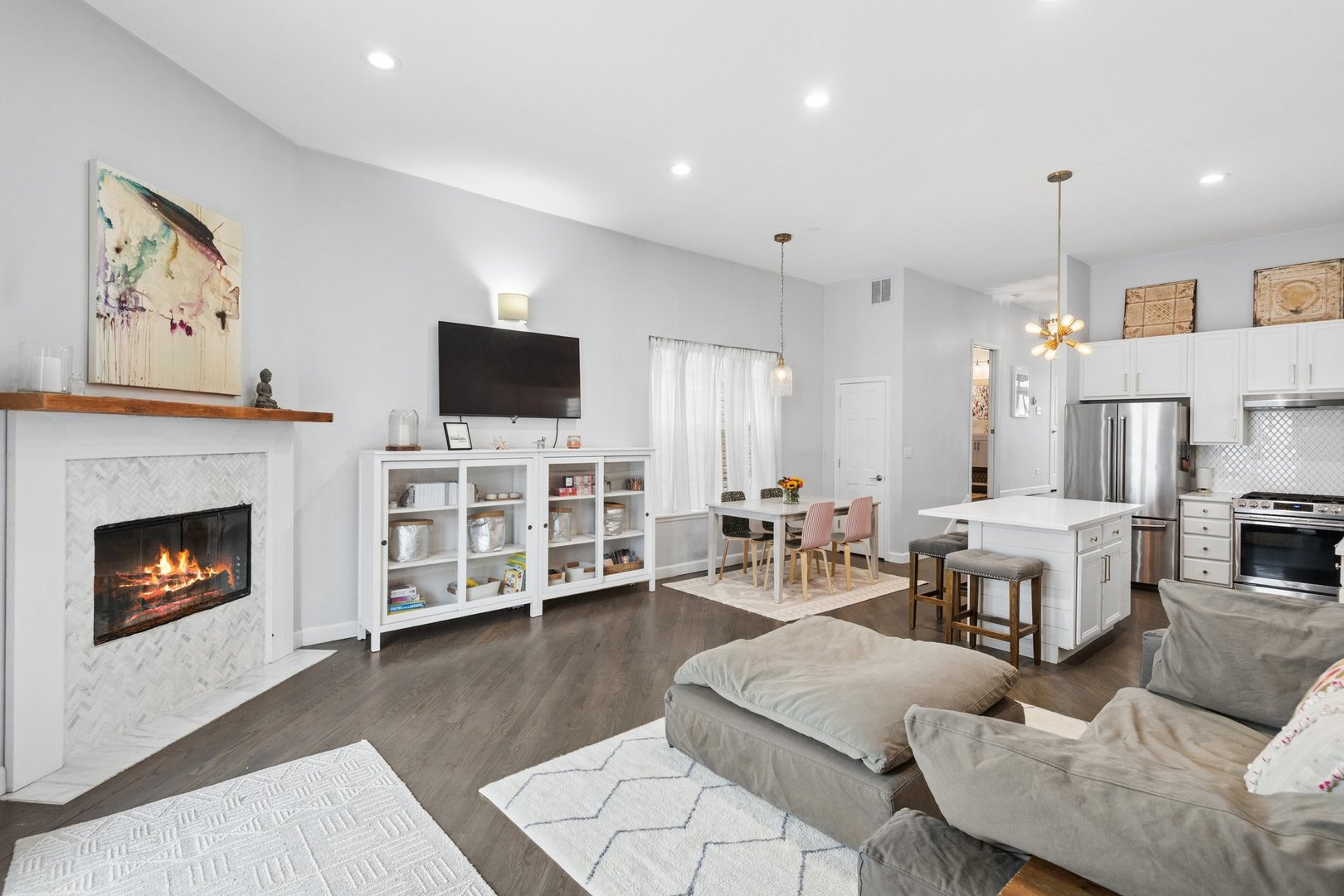 1803 N Fairfield Avenue