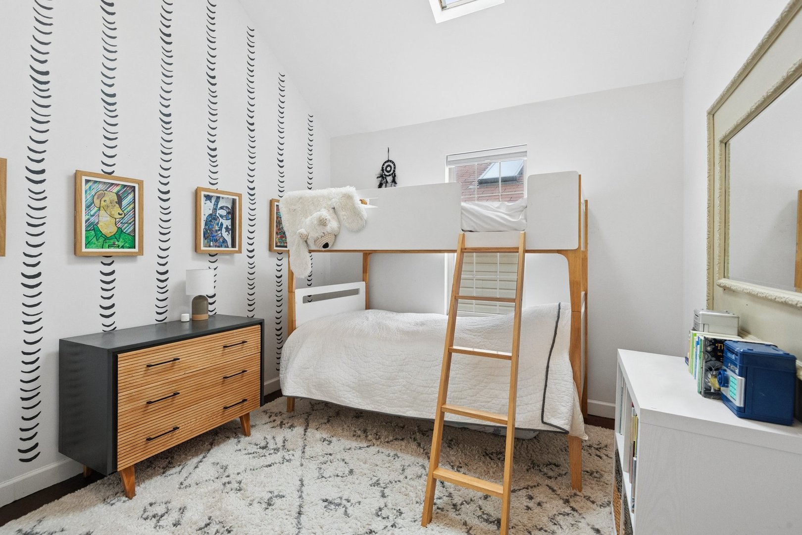 1803 N Fairfield Avenue