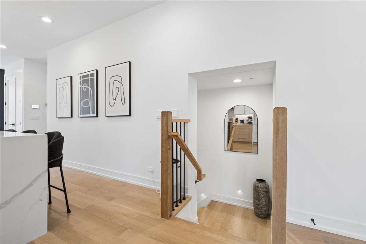 2640 N Bosworth Avenue Unit: 1N