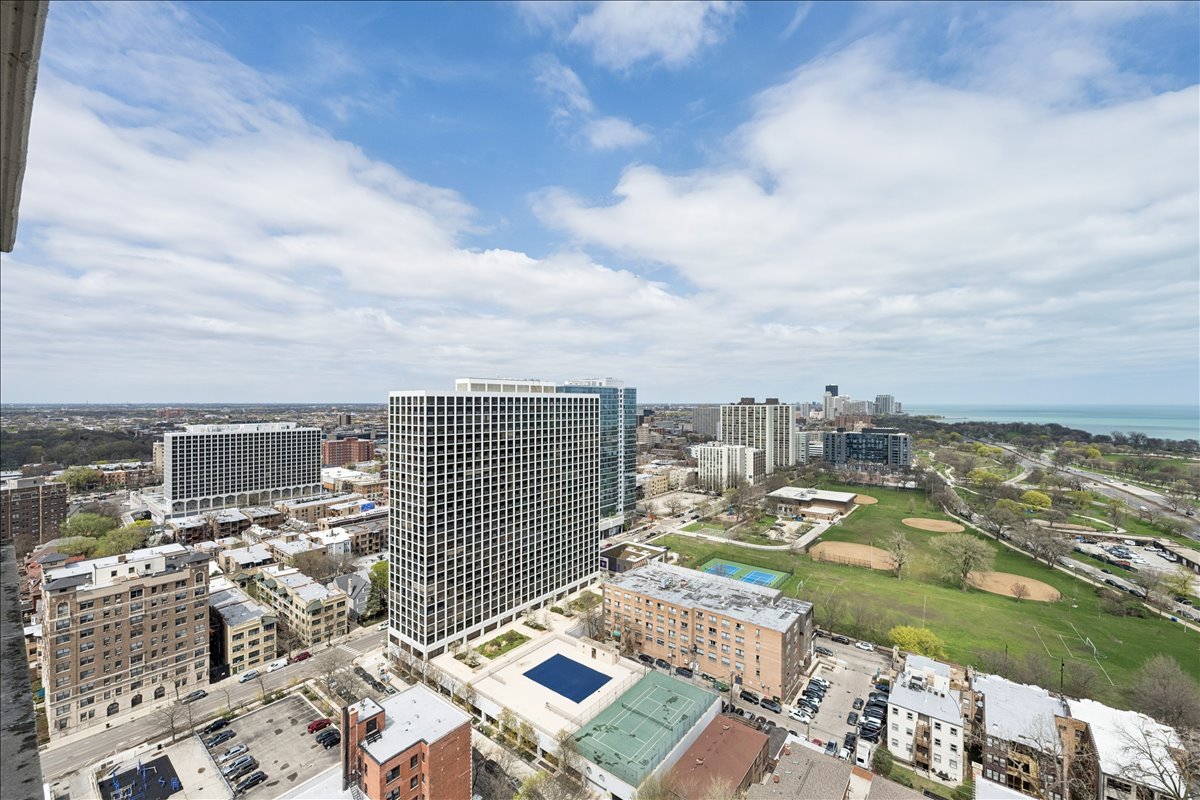 4250 N Marine Drive Unit: 2836