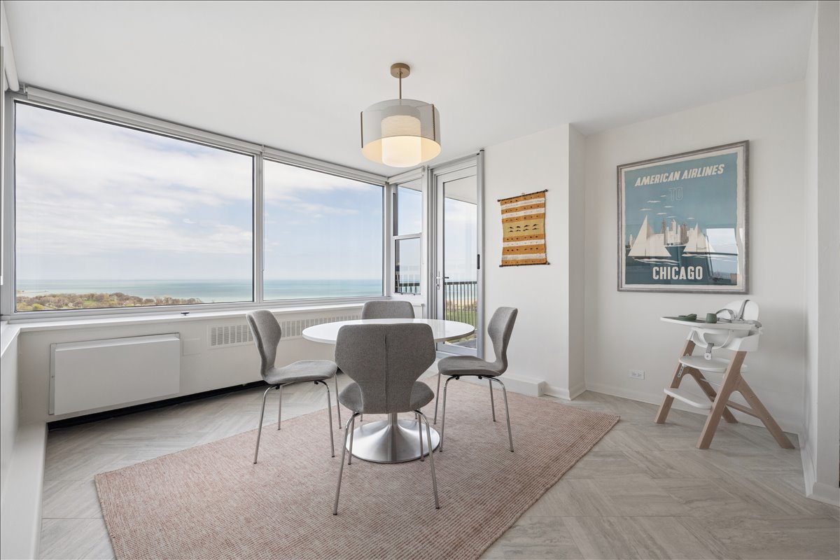 4250 N Marine Drive Unit: 2836
