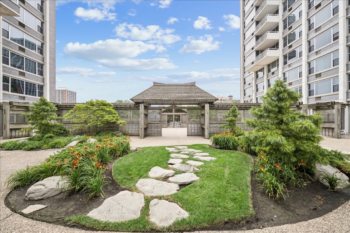 4250 N Marine Drive Unit: 2836