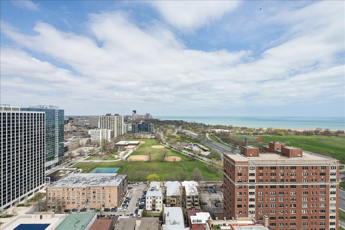 4250 N Marine Drive Unit: 2836