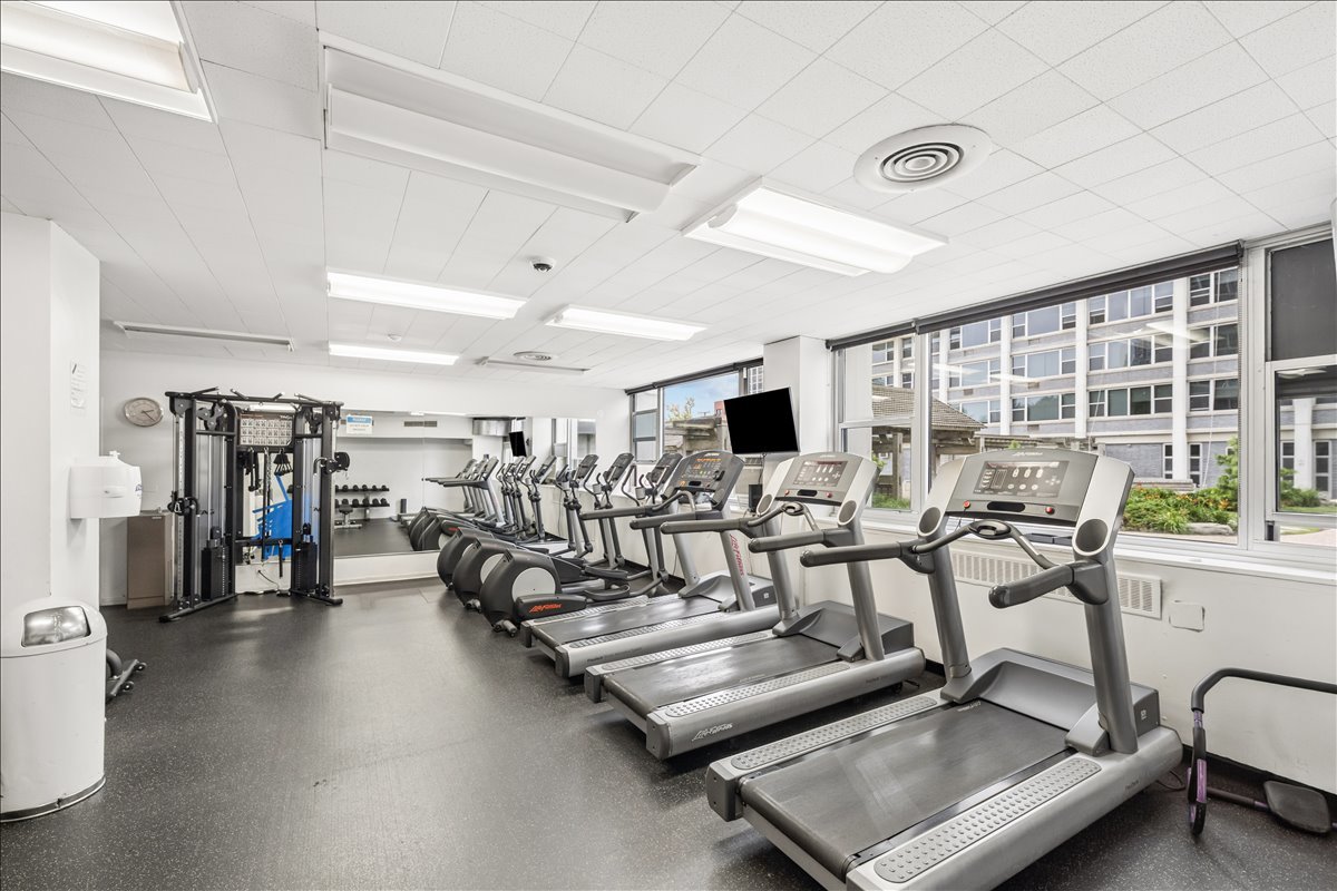 4250 N Marine Drive Unit: 2836