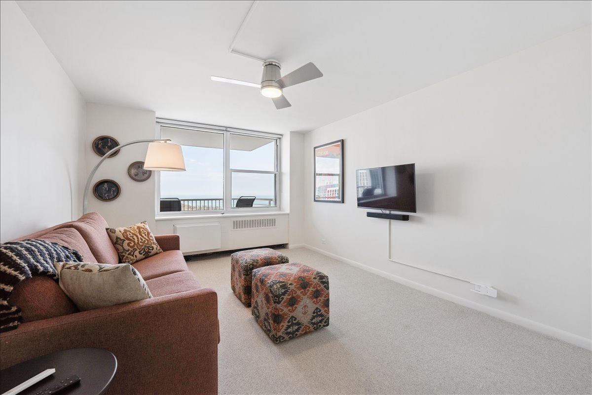 4250 N Marine Drive Unit: 2836