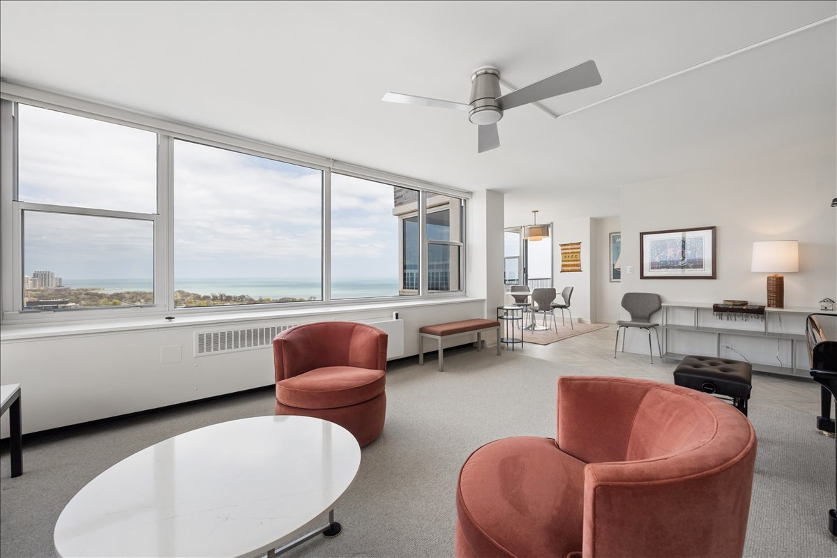 4250 N Marine Drive Unit: 2836