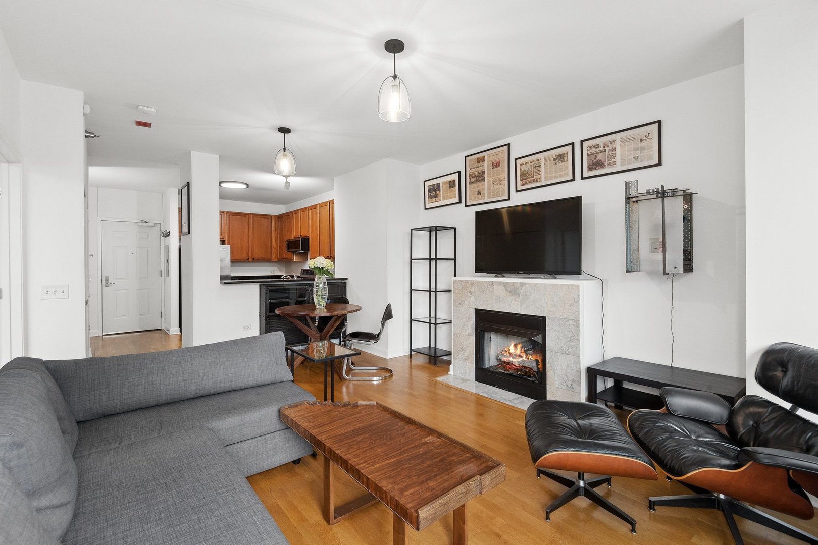 1600 S PRAIRIE Avenue Unit: 705