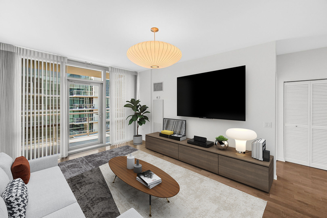 123 S GREEN Street Unit: 1107B