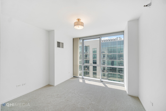 123 S GREEN Street Unit: 1107B