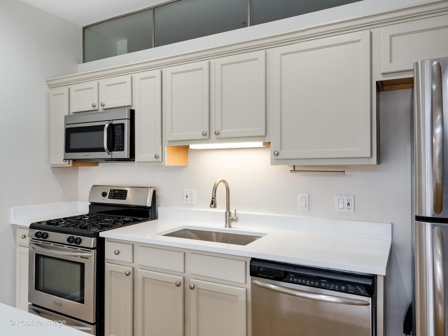 1200 W MONROE Street Unit: 413
