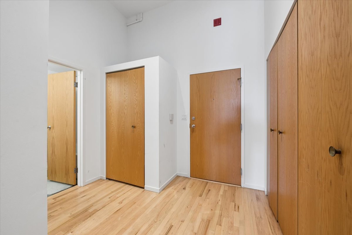 3151 N Lincoln Avenue Unit: 304