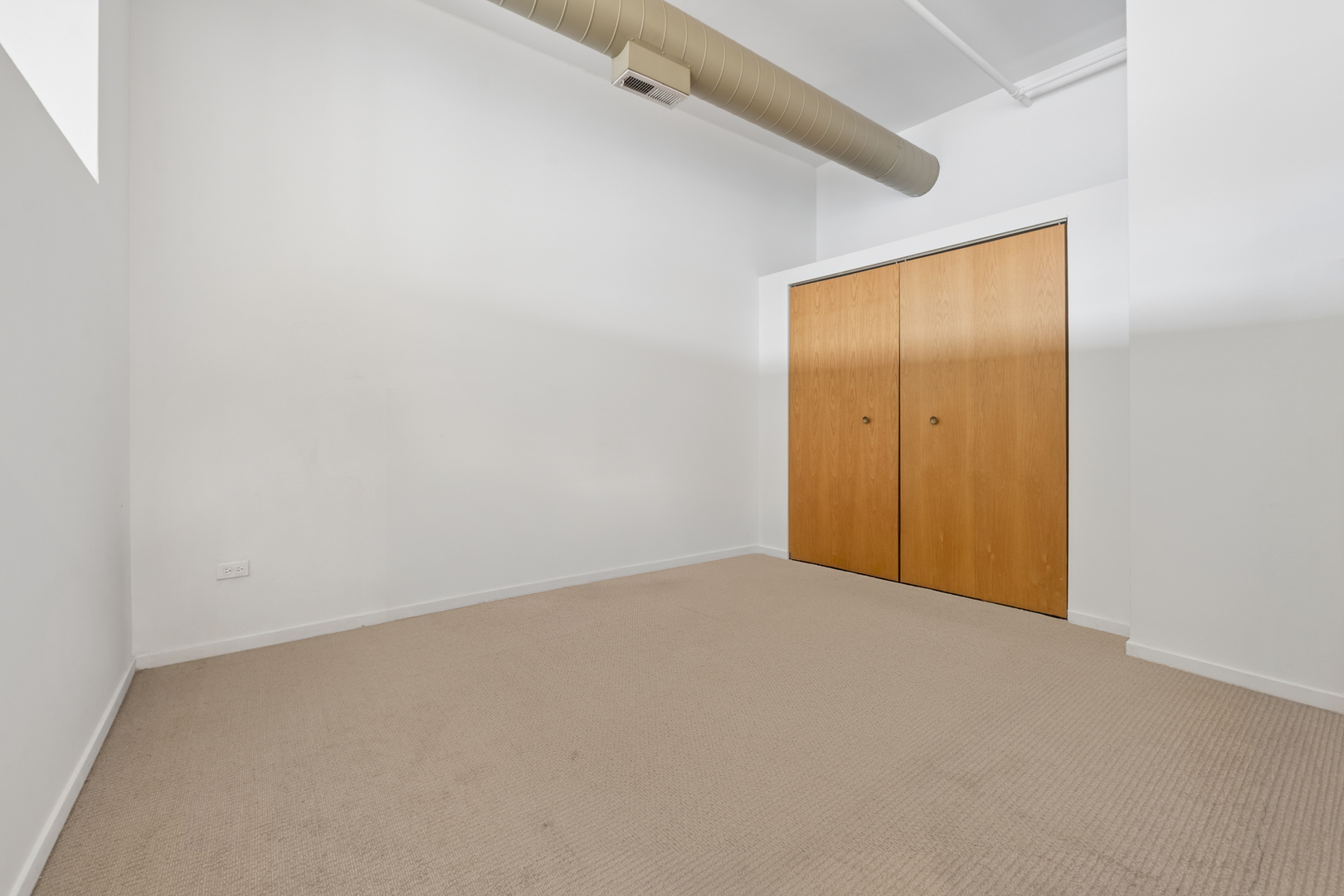 3151 N Lincoln Avenue Unit: 304