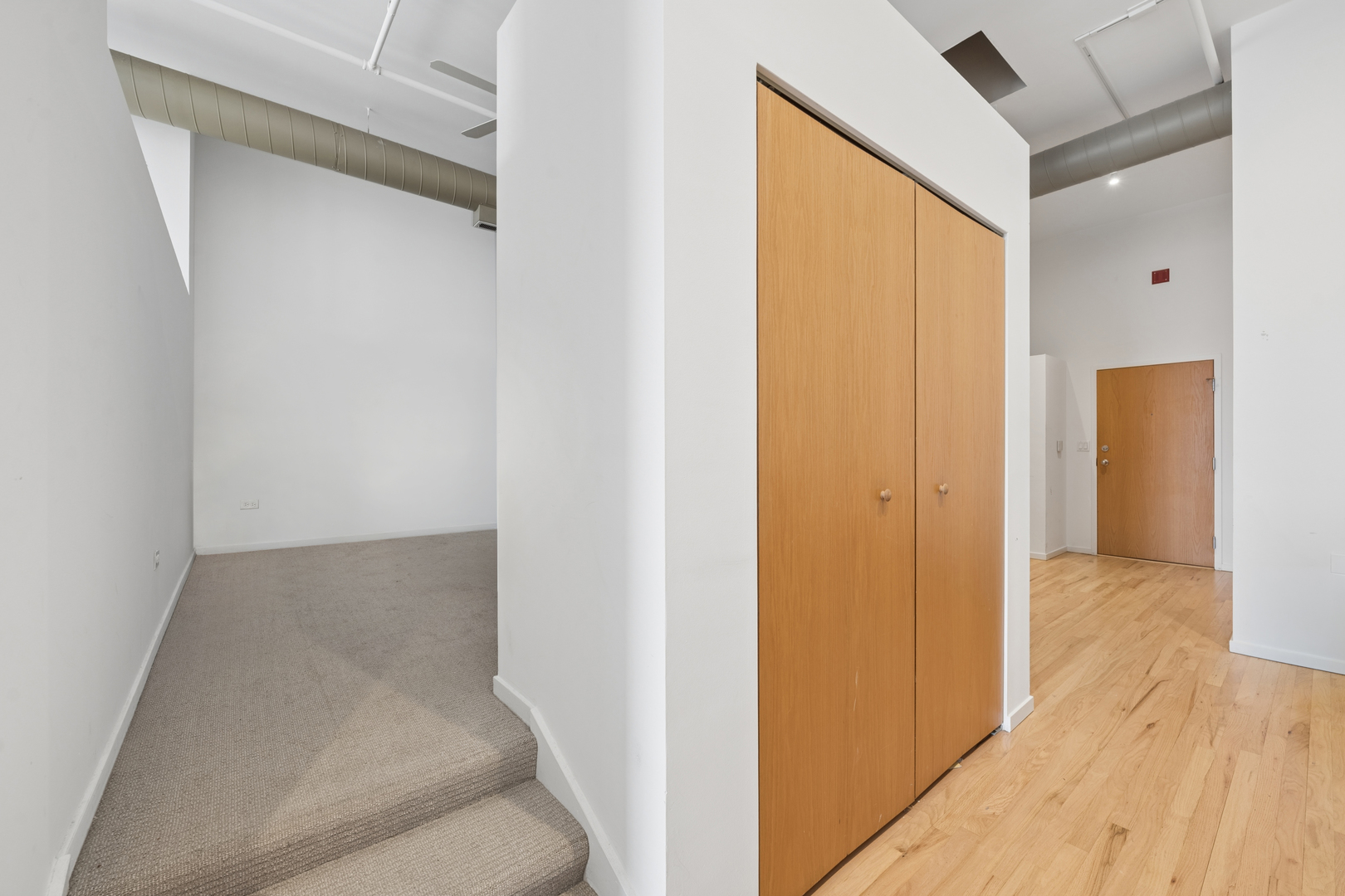 3151 N Lincoln Avenue Unit: 304