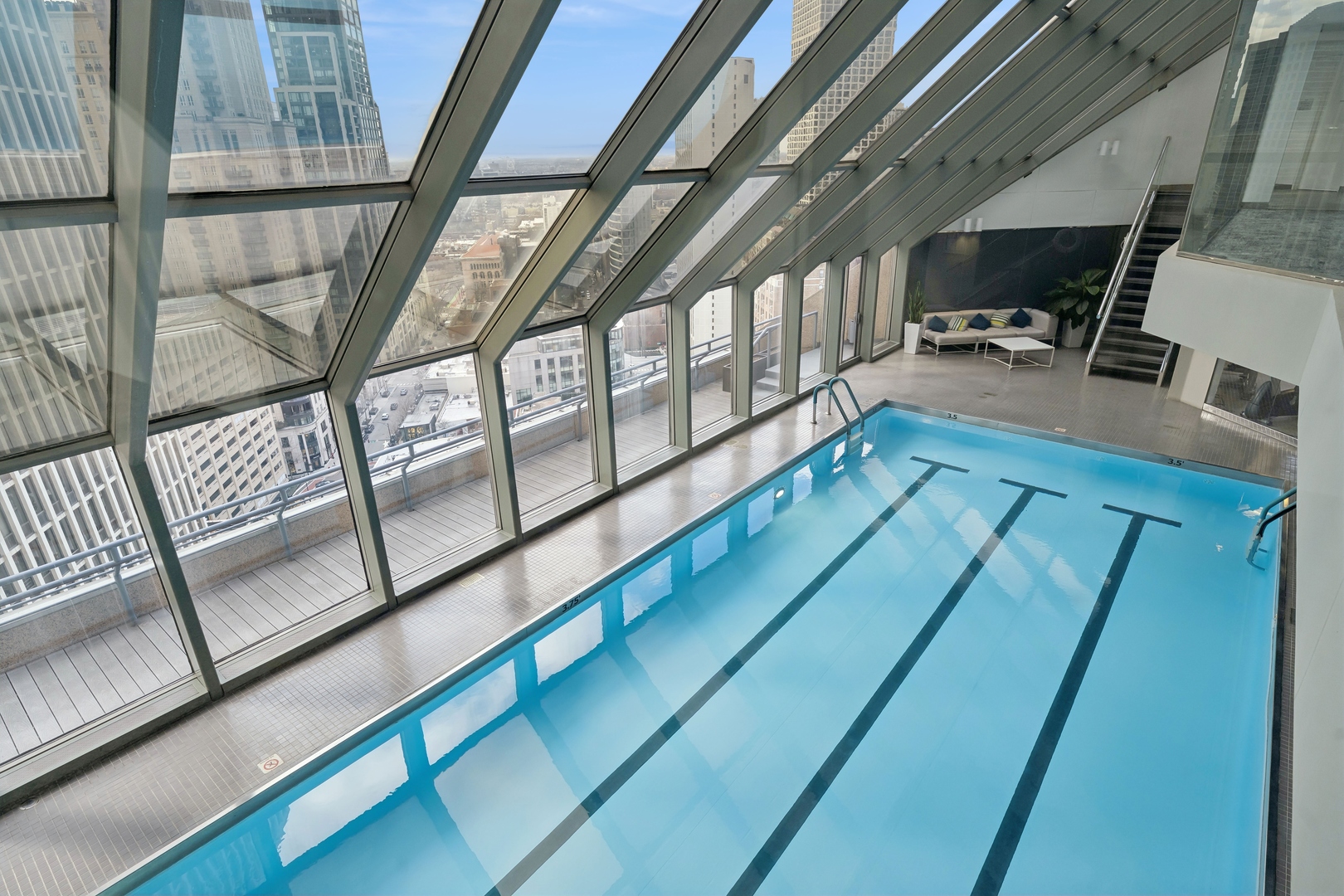 950 N Michigan Avenue Unit: 3805