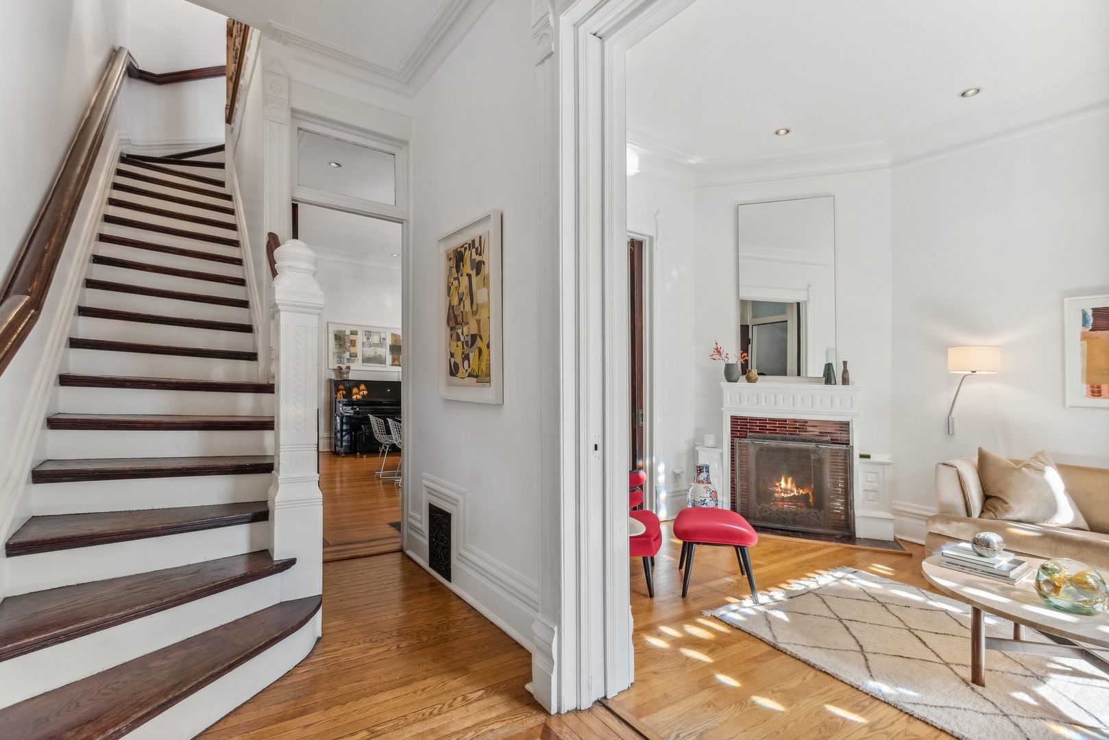 168 W Eugenie Street