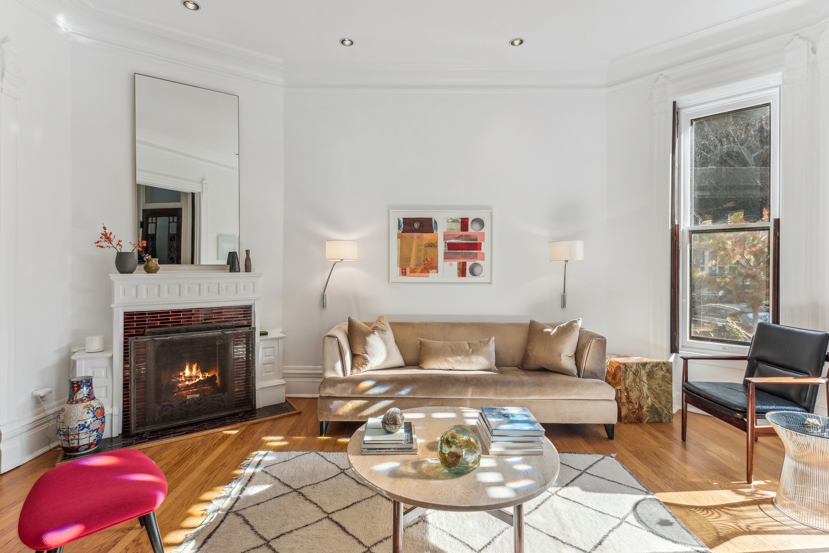 168 W Eugenie Street