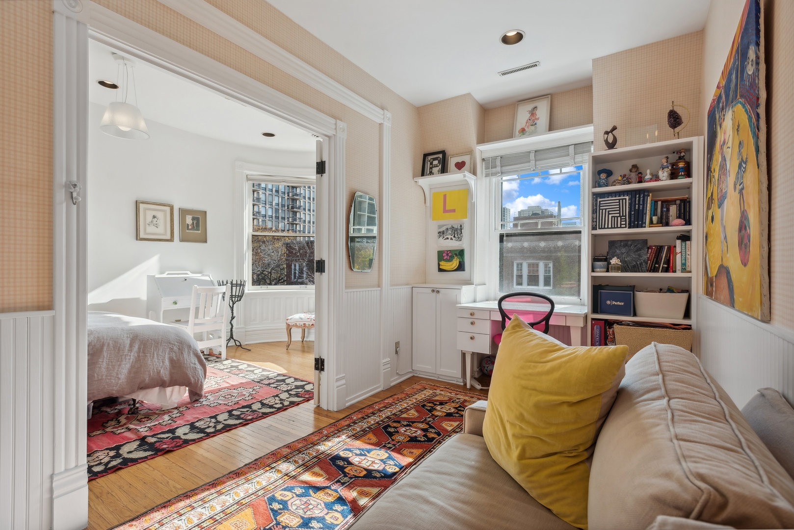 168 W Eugenie Street