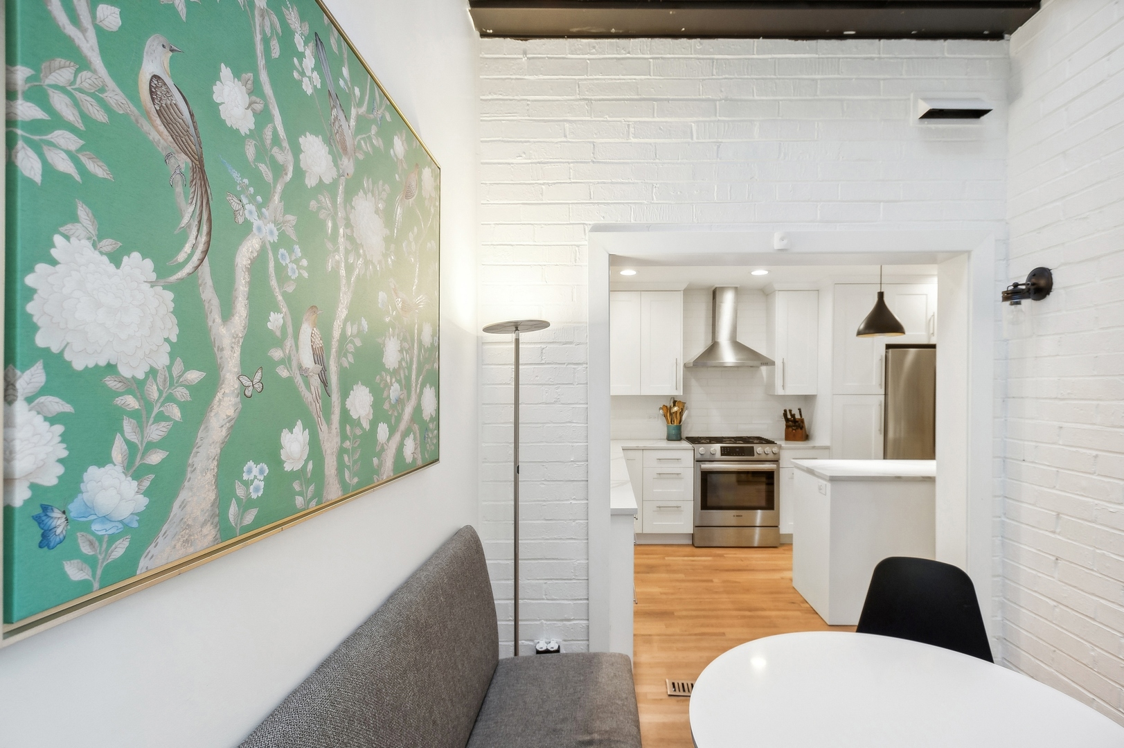 1909 N Larrabee Street Unit: B