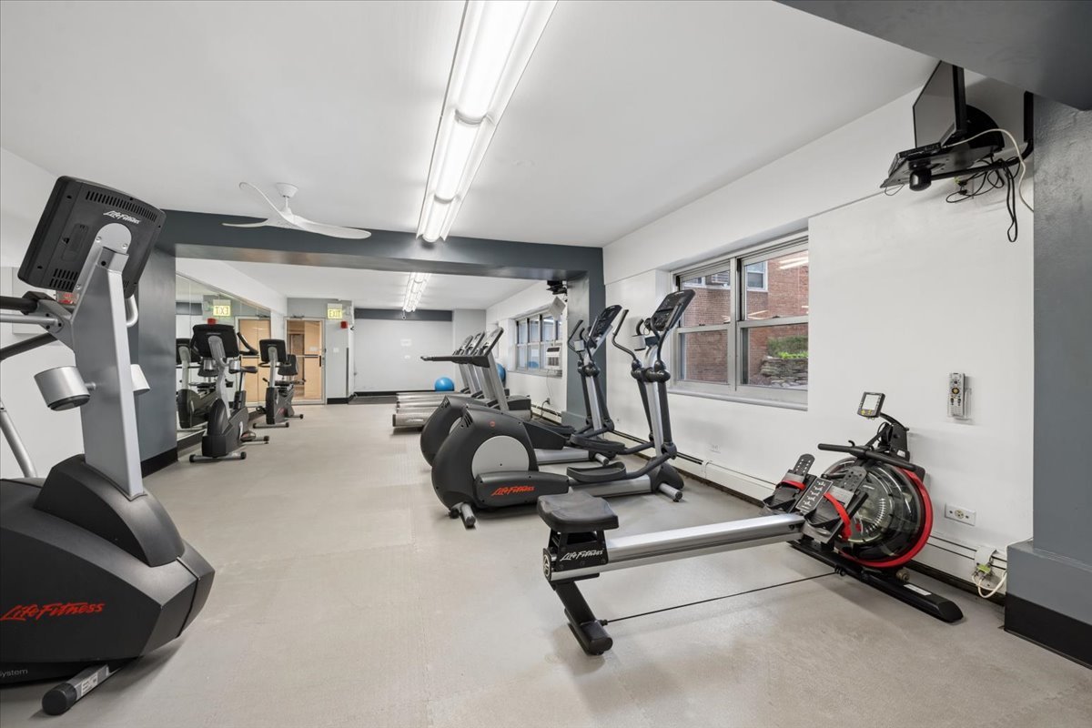 4950 N Marine Drive Unit: 1401