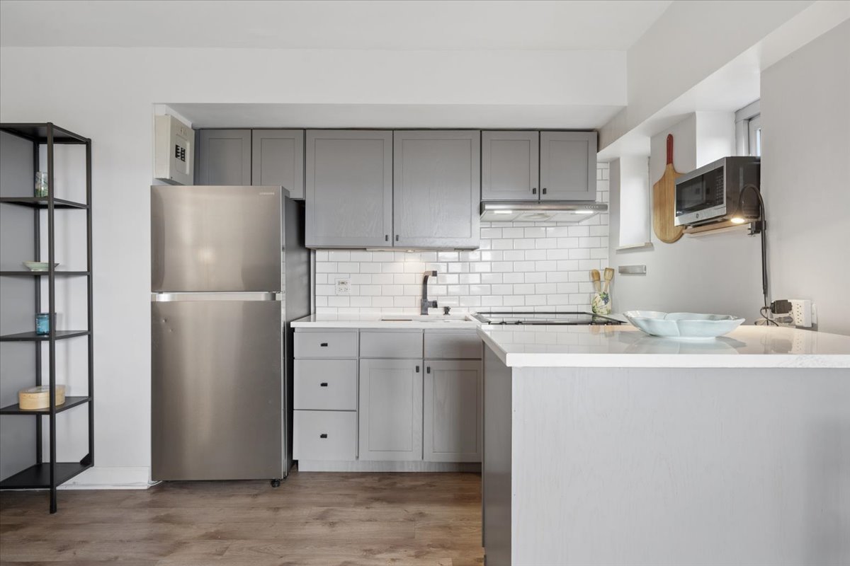 4950 N Marine Drive Unit: 1401