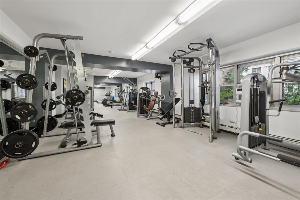 4950 N Marine Drive Unit: 1401