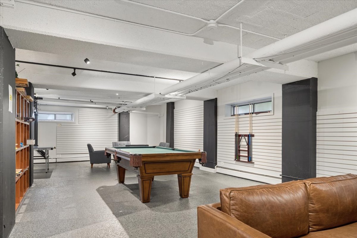 4950 N Marine Drive Unit: 1401