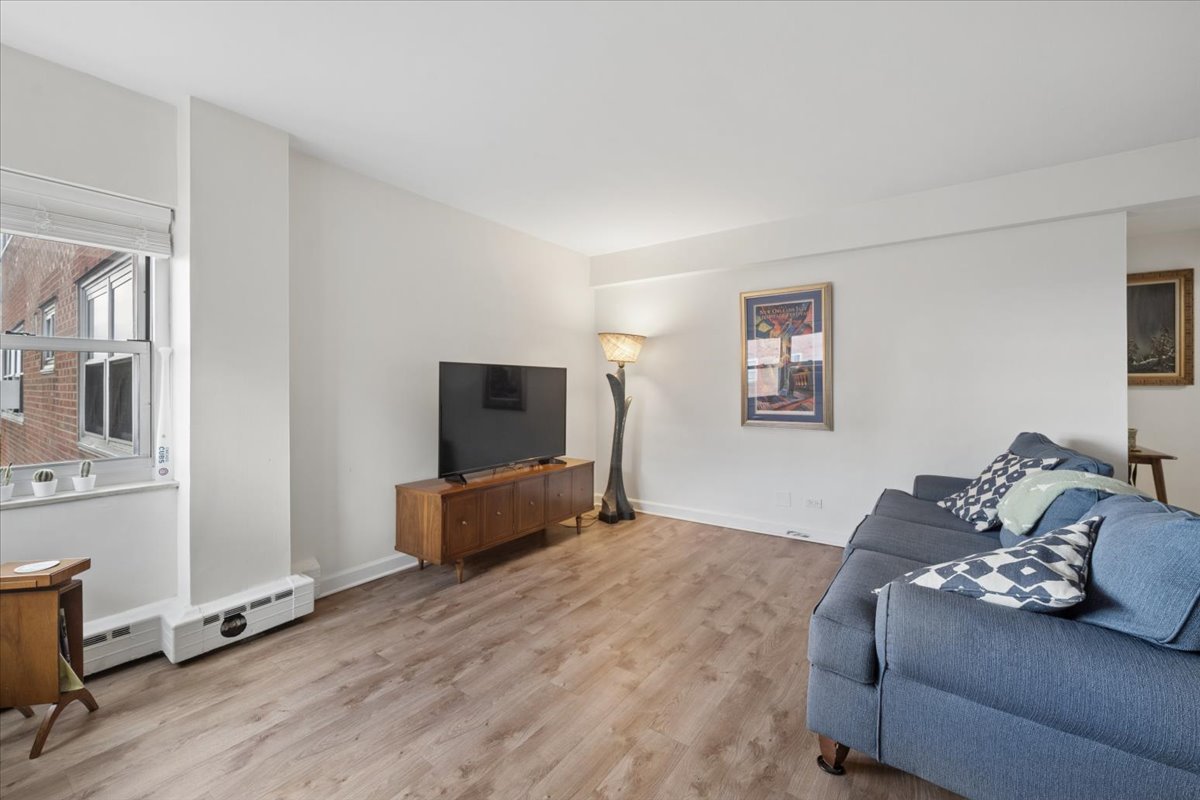 4950 N Marine Drive Unit: 1401