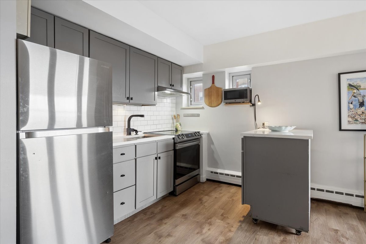 4950 N Marine Drive Unit: 1401