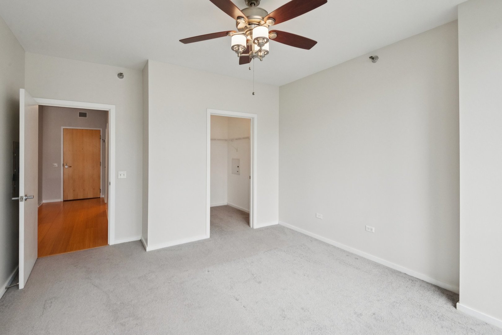123 S Green Street Unit: 402B