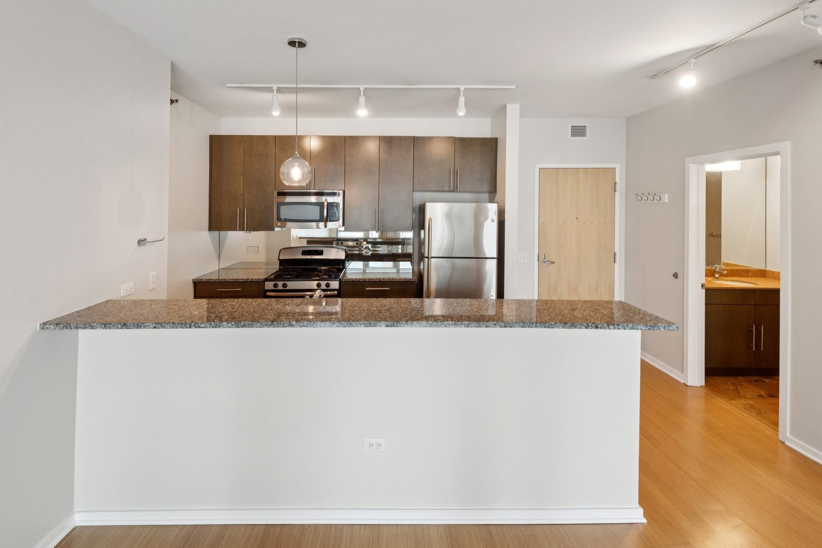 123 S Green Street Unit: 402B