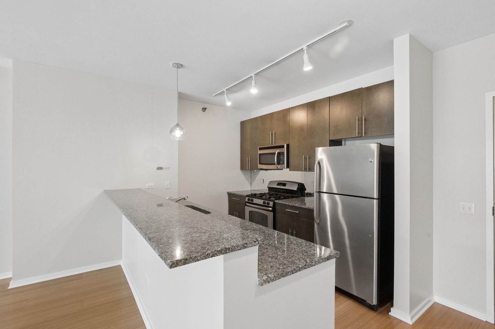 123 S Green Street Unit: 402B