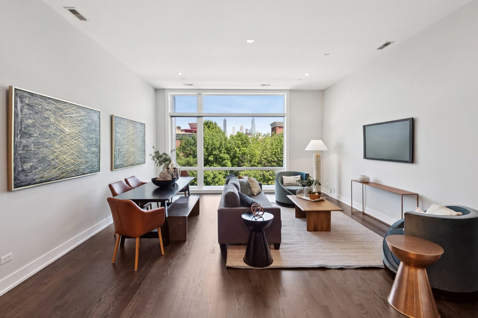 854 N May Street Unit: 3N