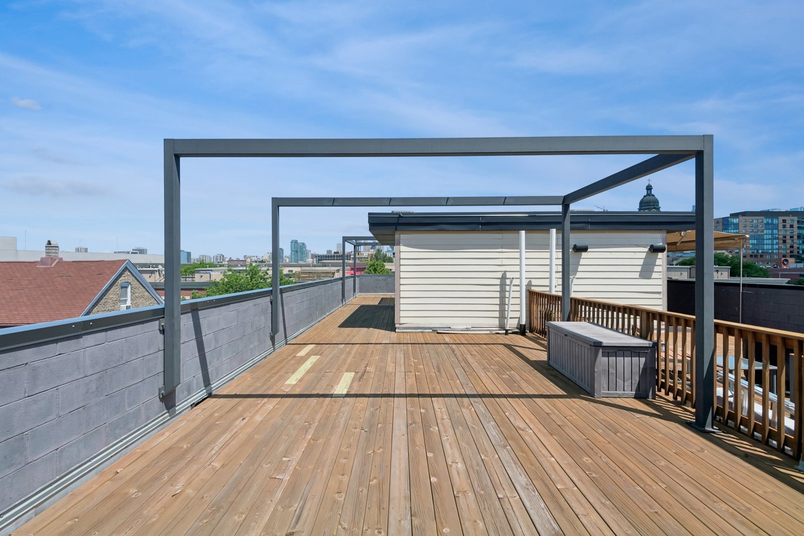 854 N May Street Unit: 3N