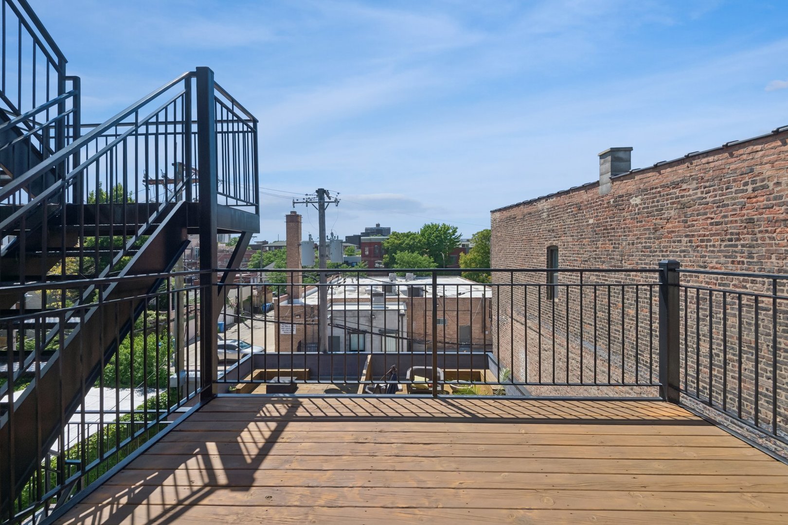 854 N May Street Unit: 3N
