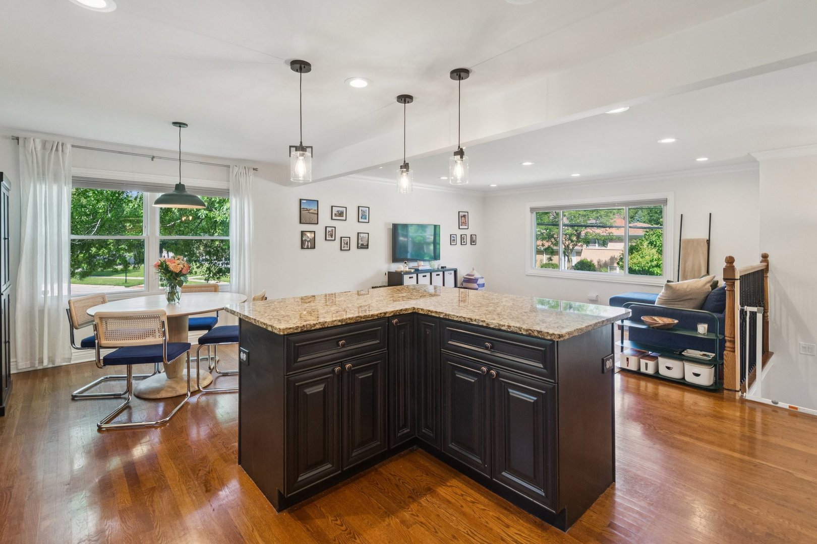 9001 E Prairie Road