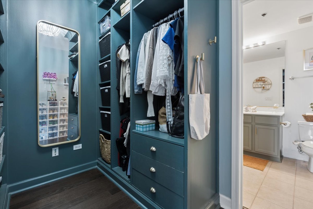 1841 S Calumet Avenue Unit: 609
