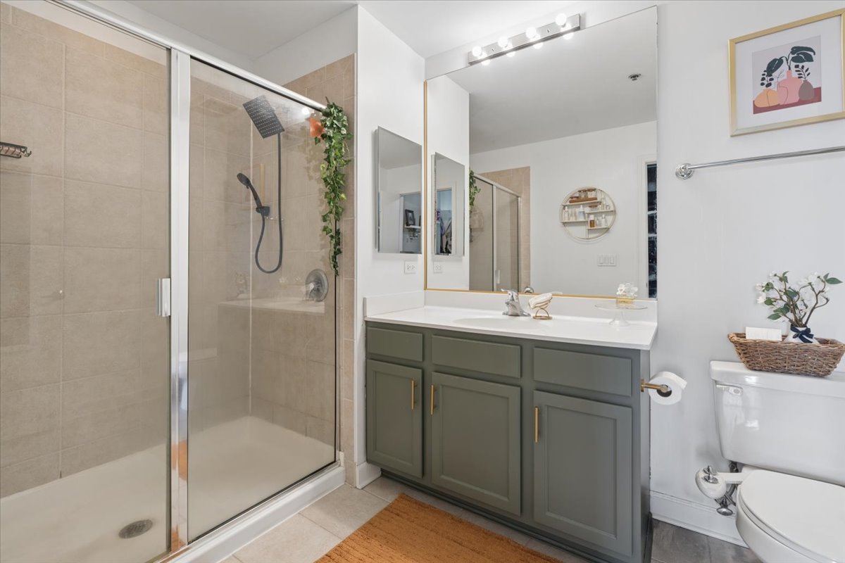 1841 S Calumet Avenue Unit: 609