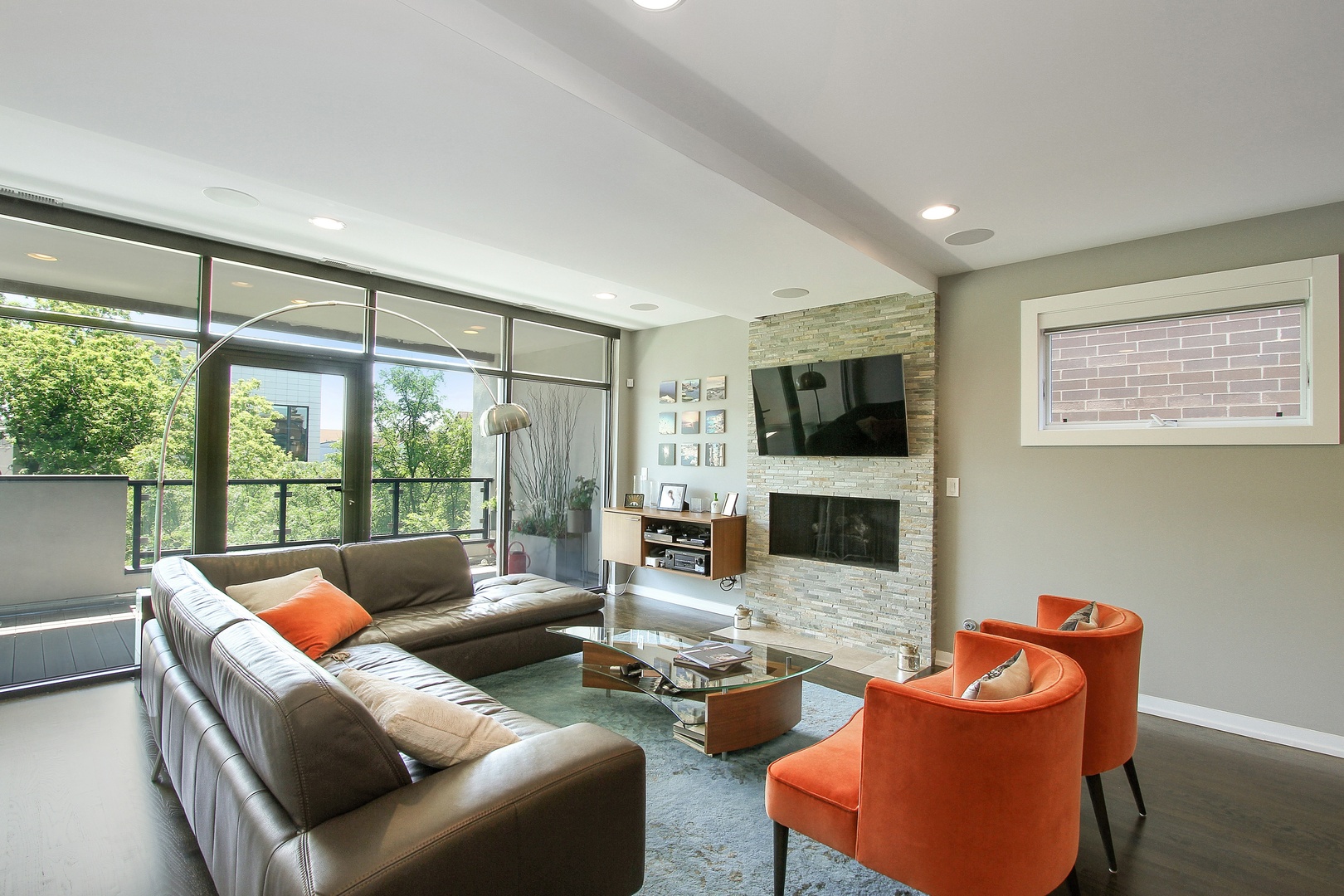 1904 W ARMITAGE Avenue Unit: 3