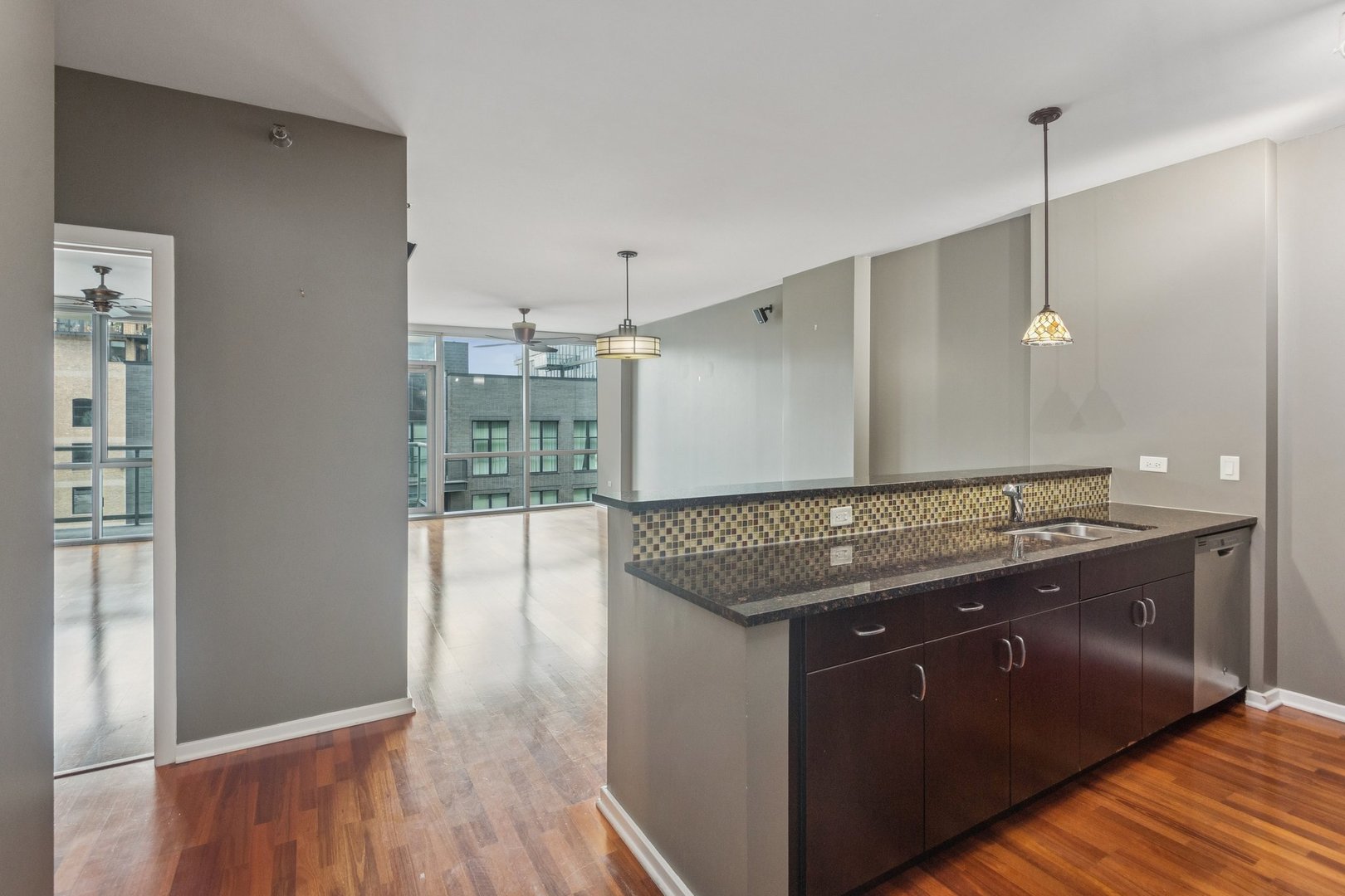 125 S Green Street Unit: 709A